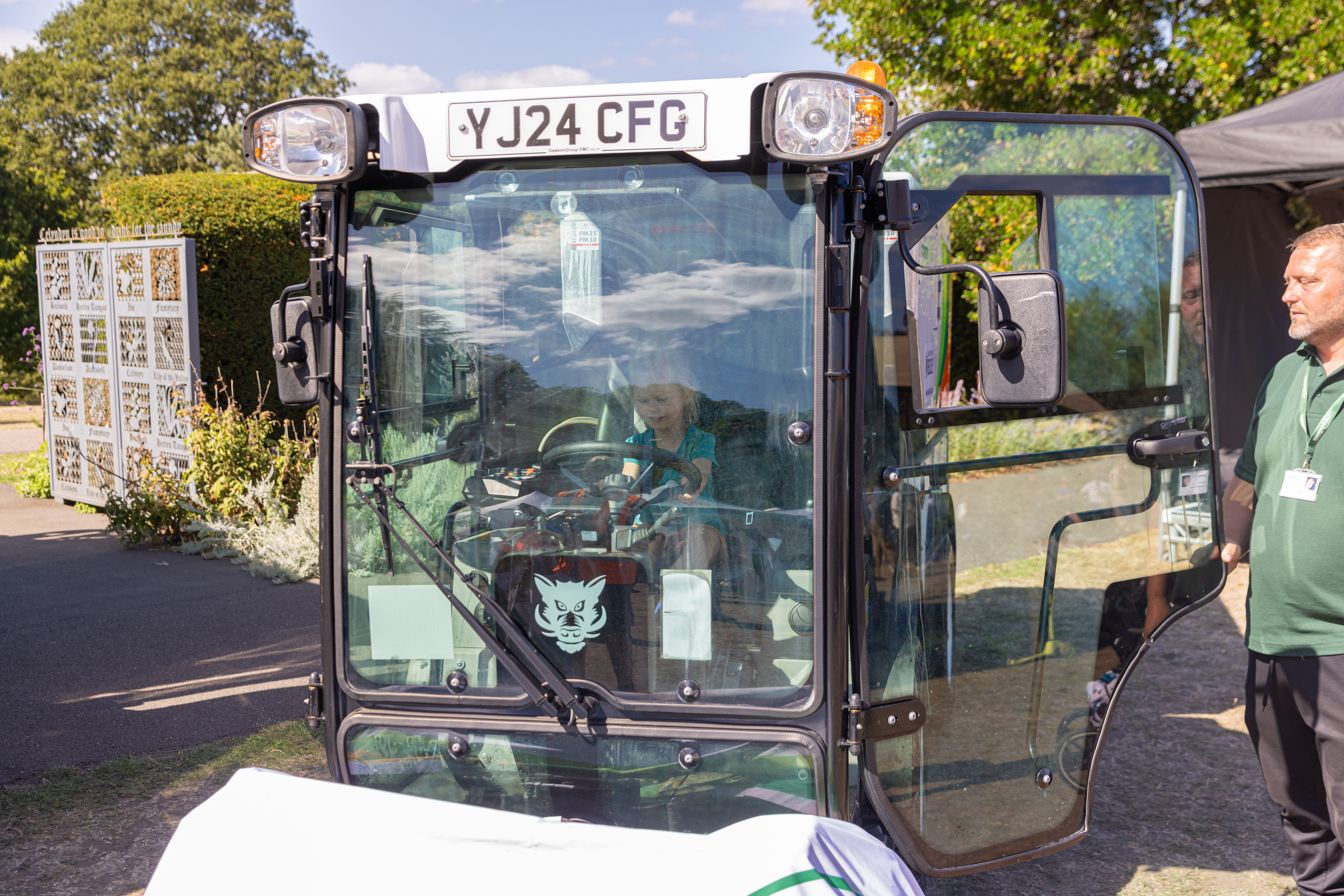 Country Style Sweeper.jpg